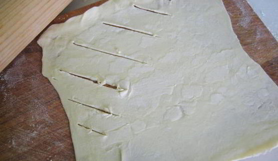 слойки с вишней