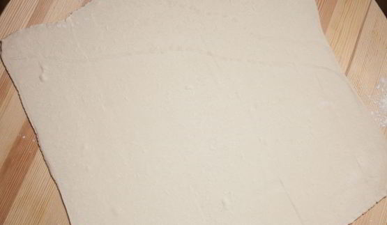 слойки с яблоками