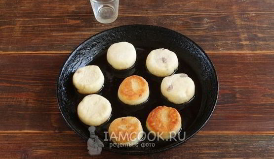 сырники из творожной массы с изюмом
