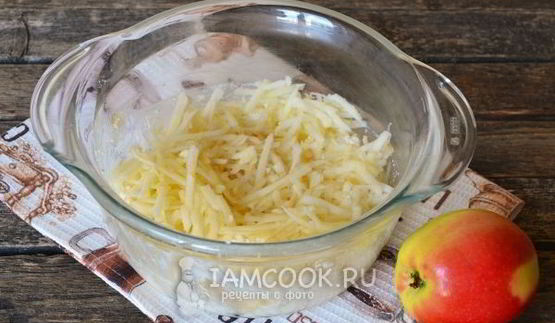 сырники на пару с яблоком