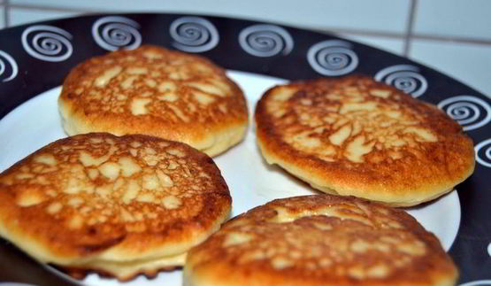 сырники, тушенные в сладкой сметане