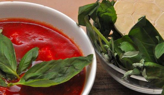 домашние соус и тесто для пиццы