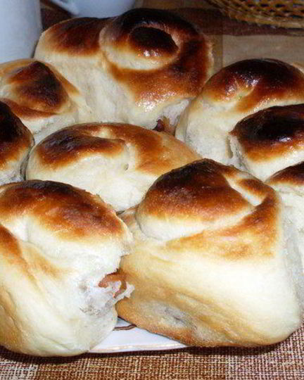 Рецепт сдобного дрожжевого теста и булочки