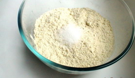 сырная косичка из дрожжевого теста