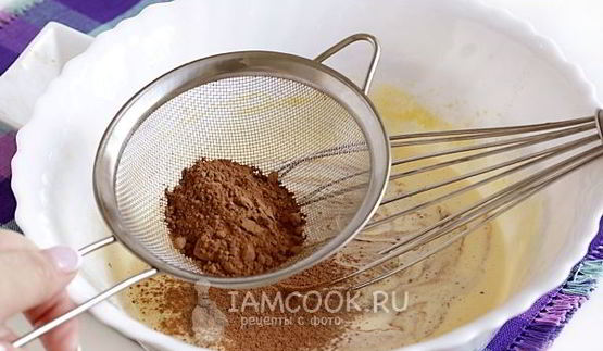 бисквит с шоколадной пастой