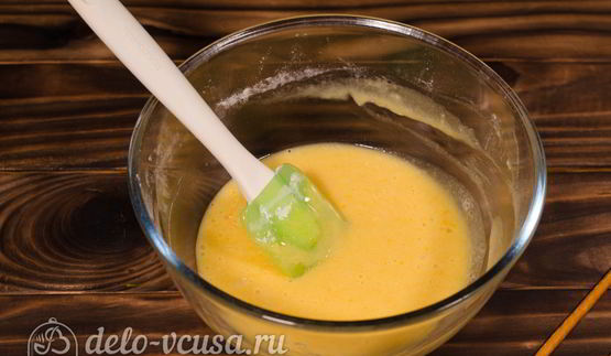 бисквитные розочки на соломке