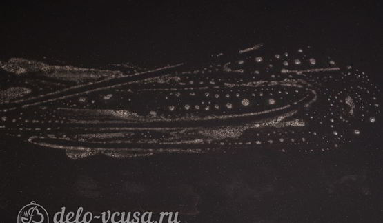 бисквитные розочки на соломке