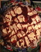 Блинный торт с бананами и банановым кремом