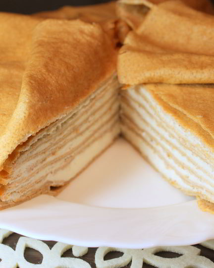 Рецепт блинного торта с сырным кремом