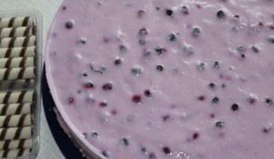 чернично-йогуртовый торт