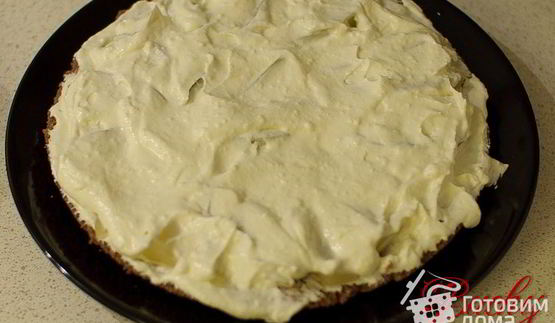 грушевый торт со взбитыми сливками