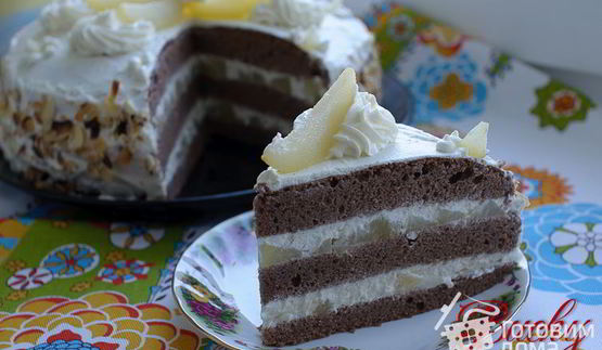 грушевый торт со взбитыми сливками