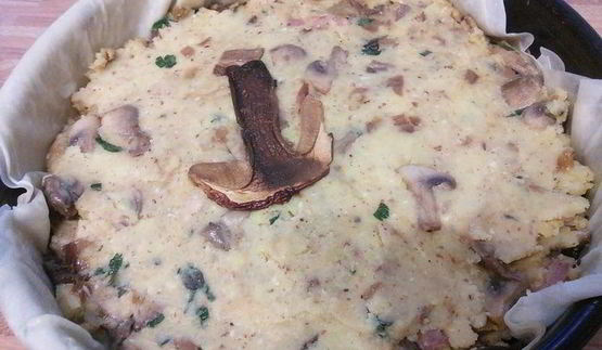 картофельно-грибной торт с черносливом