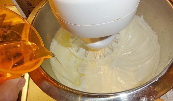 миндальный шифоновый бисквит