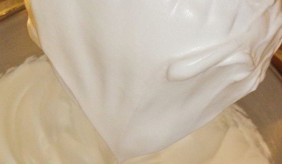 миндальный шифоновый бисквит