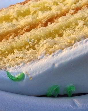 Многослойный лимонный торт
