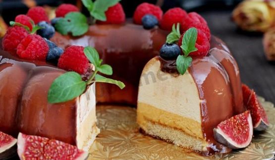 муссовый торт с манго и шоколадом