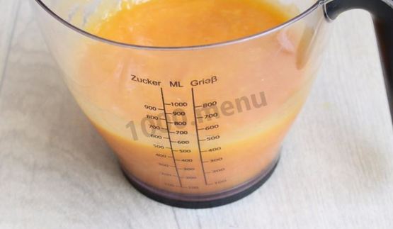 муссовый торт с манго и шоколадом