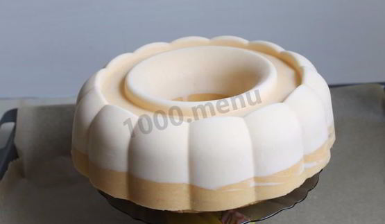 муссовый торт с манго и шоколадом