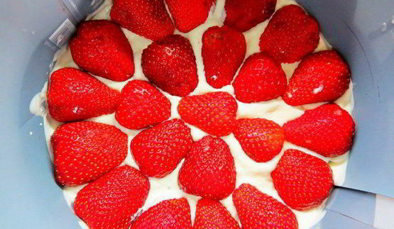 мятный торт с клубникой