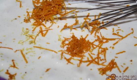 простой бисквит с апельсиновой цедрой