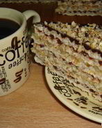 Шоколадно-лимонный вафельный торт с миндалем