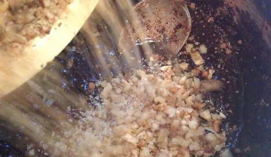 шоколадно-ореховый вафельный торт