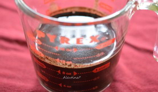 шоколадный торт с клюквой