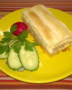 Слоеный торт с рыбой