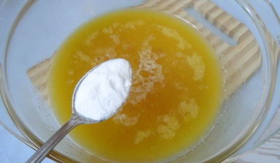 торт медовый с черничным кремом