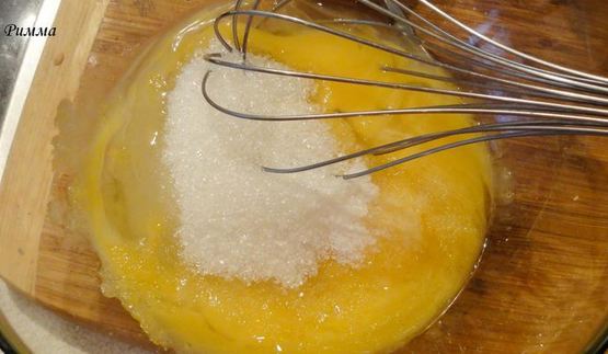 торт с белым и темным шоколадом