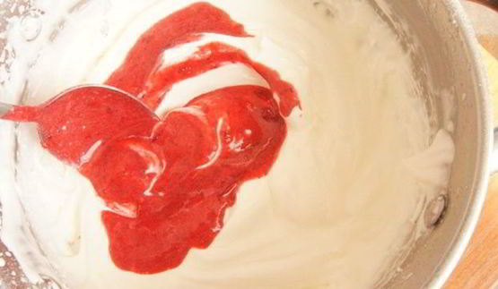 торт шоколадно-вишневый купол