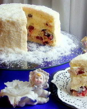 Торт Вишенка в снегу