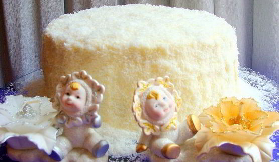 торт вишенка в снегу