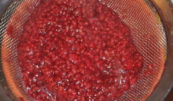 тыквенно-шоколадный торт-купол с малиновым желе