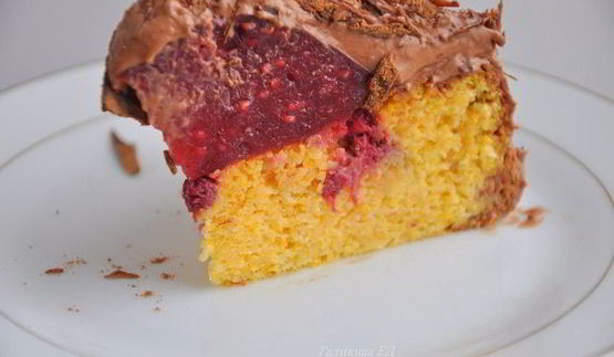 тыквенно-шоколадный торт-купол с малиновым желе