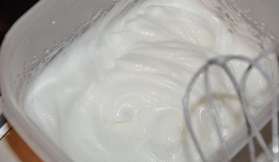 тыквенно-шоколадный торт-купол с малиновым желе