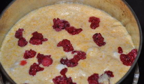 тыквенно-шоколадный торт-купол с малиновым желе