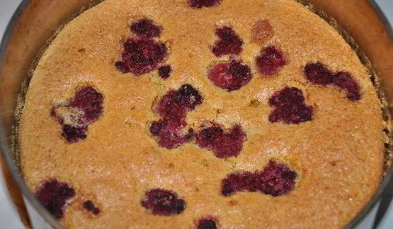 тыквенно-шоколадный торт-купол с малиновым желе