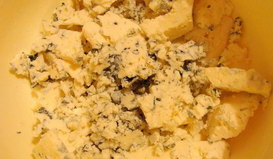 закусочный лососево-сырный торт