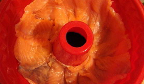 закусочный лососево-сырный торт