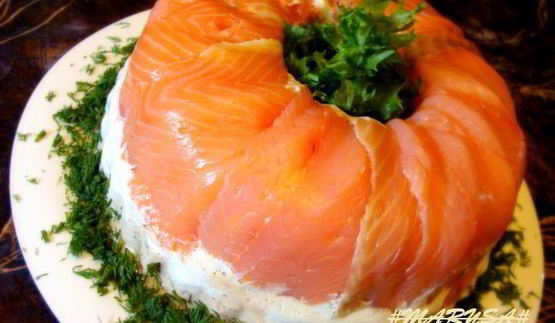 закусочный лососево-сырный торт