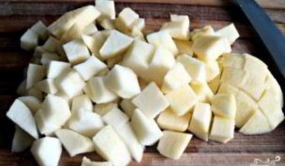 яблочный рулет