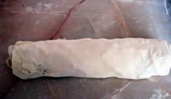 яблочный рулет