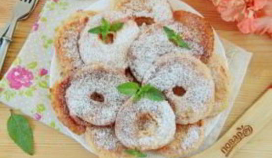 яблоки в тесте