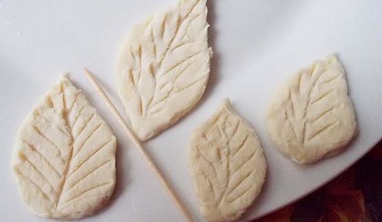 запеченные яблоки в тесте