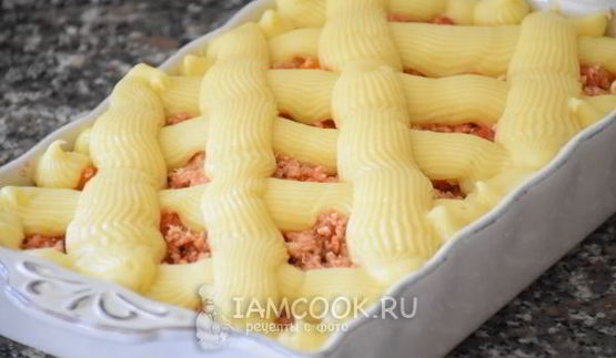 картофельная запеканка с куриным фаршем в духовке