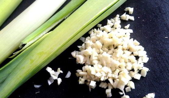 картофельная запеканка с сельдереем и фаршем