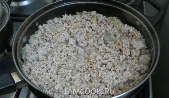 картофельная запеканка со свиным фаршем и сыром