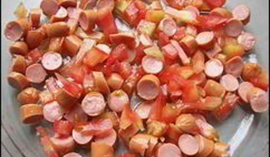 макаронная запеканка с брынзой, сосисками и охотничьими колбасками